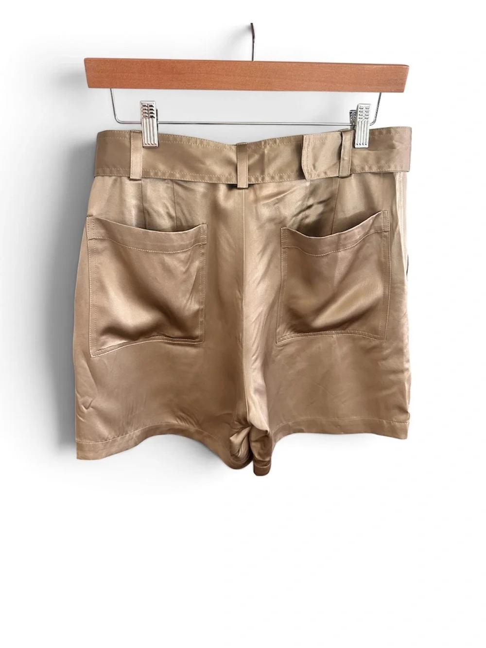 Banana Republic 100% Silk Belted Shorts Champagne Gold Beige Patch Pocket Sz8NWT